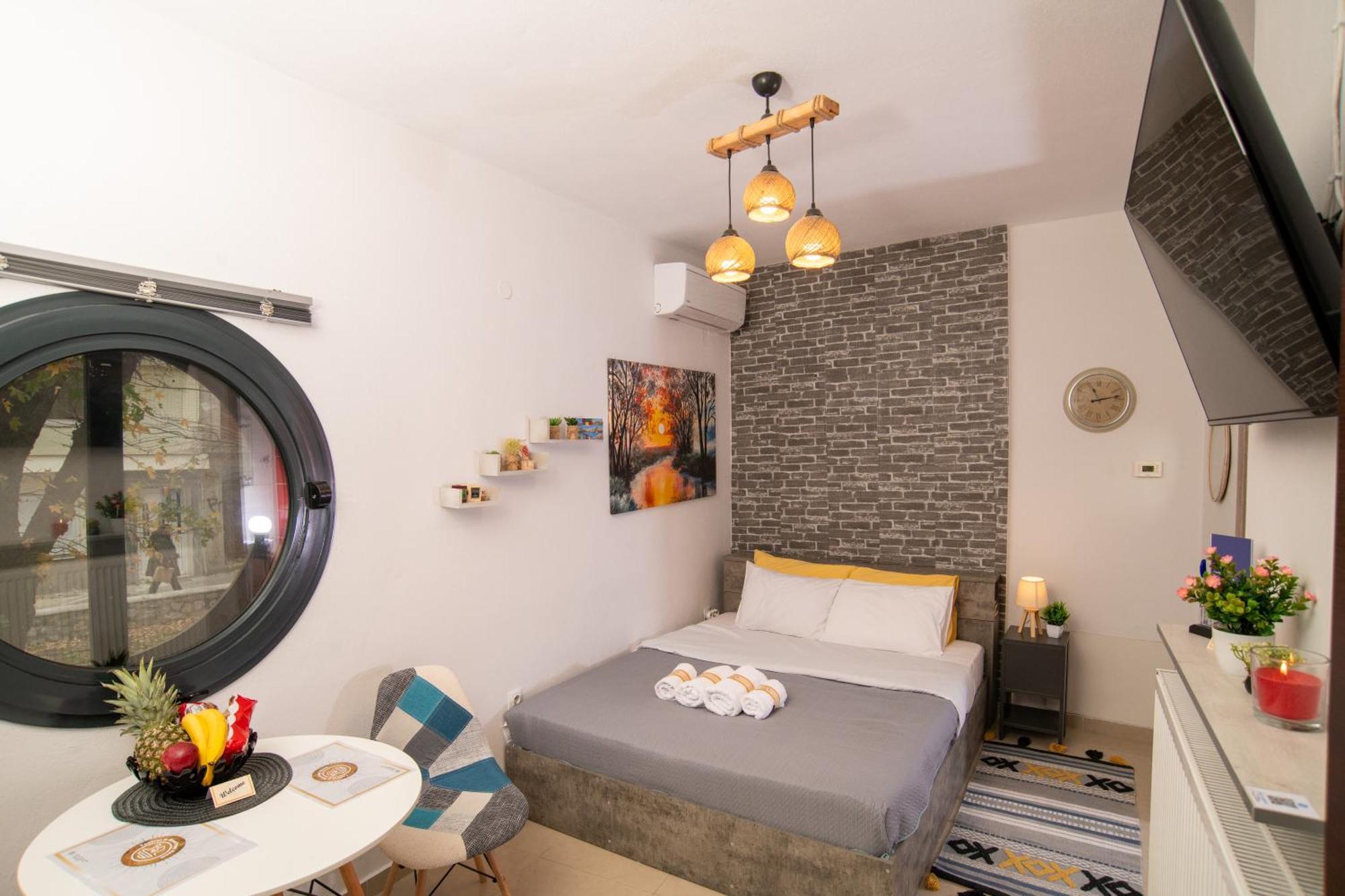 Central & Riverfront Room 1 Edessa Eksteriør billede